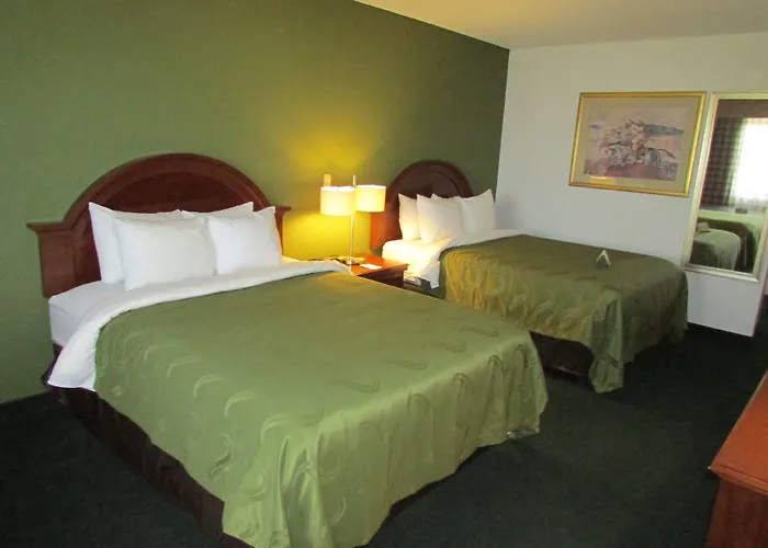 Inn Quality Near Wyoming Downs 4*