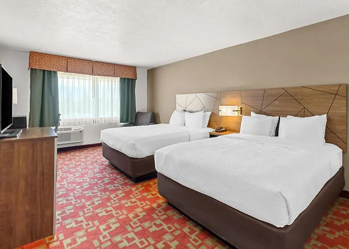 Inn Quality Near Wyoming Downs 4*