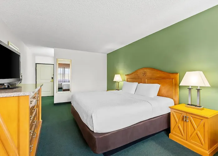 Inn Quality Near Wyoming Downs Evanston