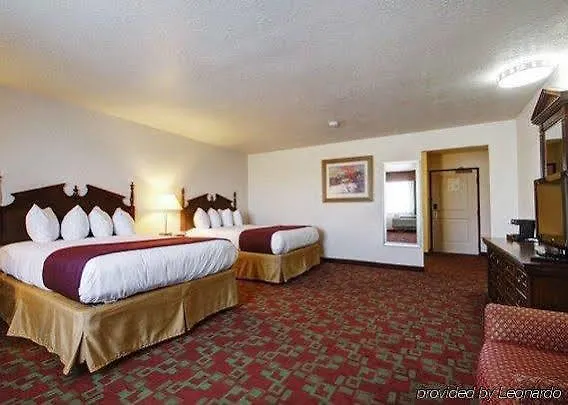 Quality Near Wyoming Downs Inn 4*